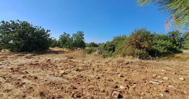 Land with building license available in Souni Lemesos