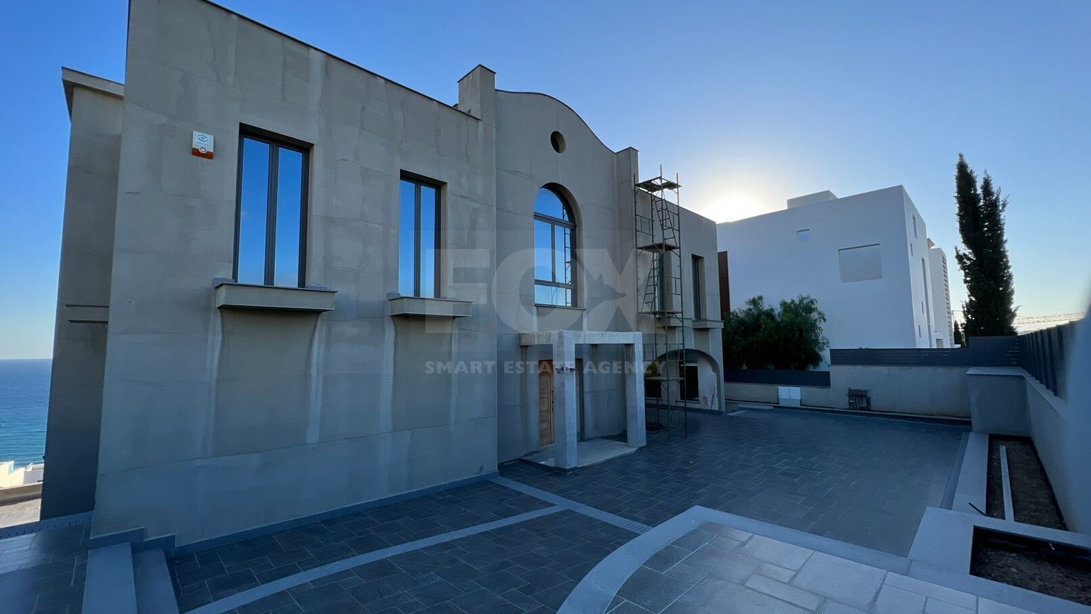 LUXURIOUS FIVE BEDROOMS SEA VIEW VILLA IN AMATHUS AREA, IN LIMASSOL
