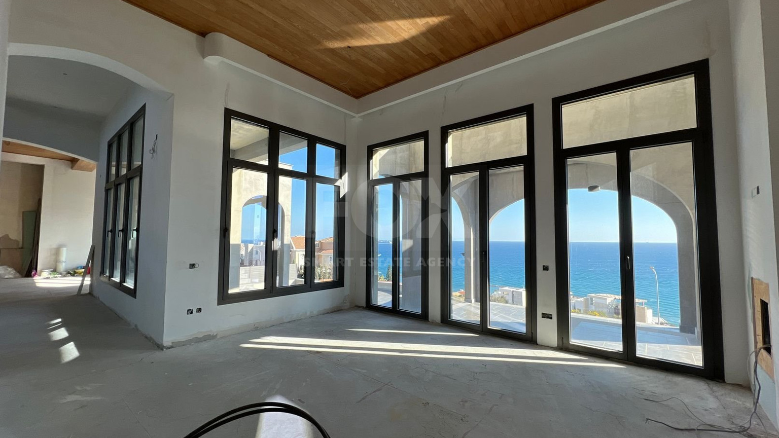 LUXURIOUS FIVE BEDROOMS SEA VIEW VILLA IN AMATHUS AREA, IN LIMASSOL