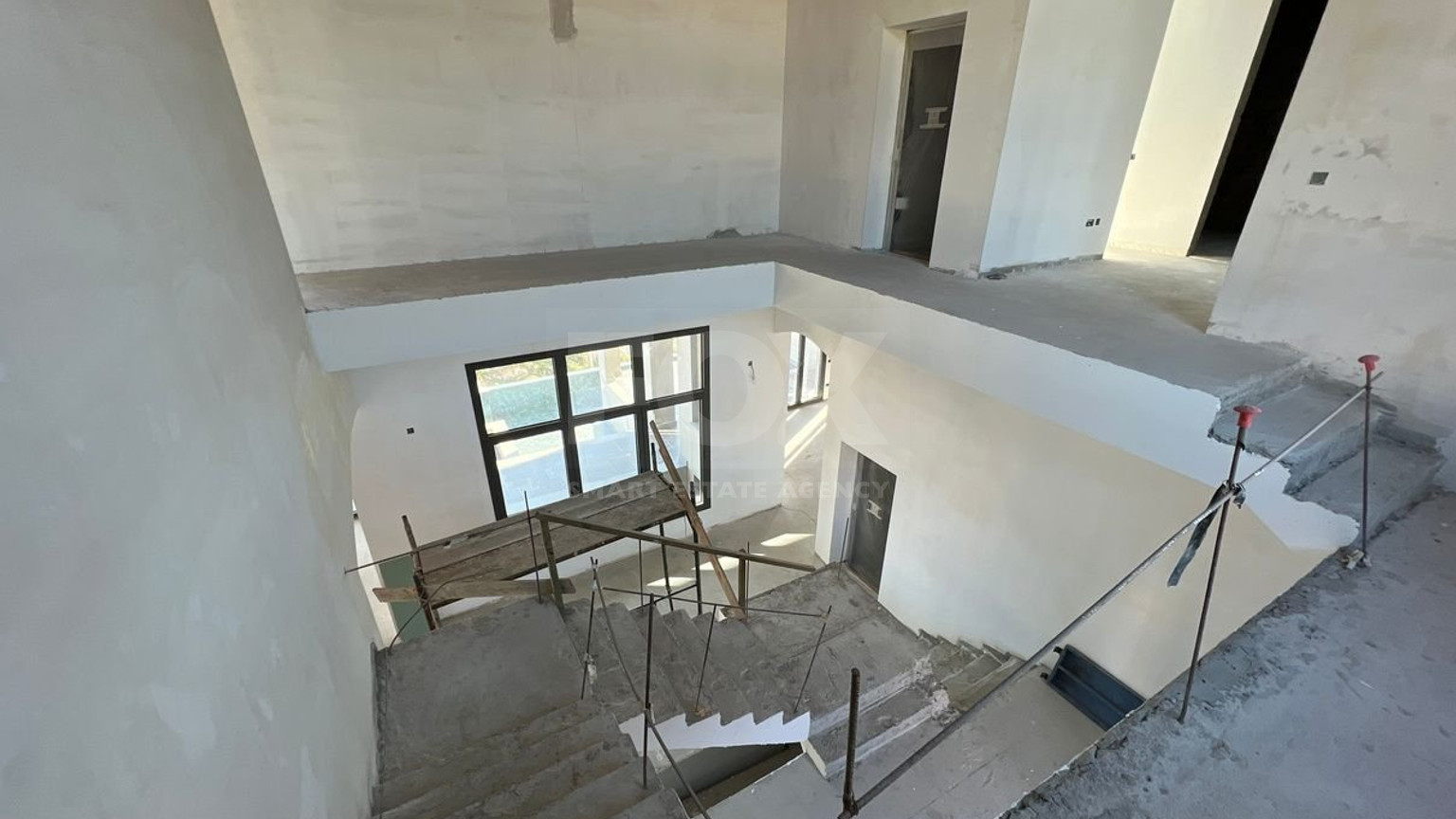 LUXURIOUS FIVE BEDROOMS SEA VIEW VILLA IN AMATHUS AREA, IN LIMASSOL