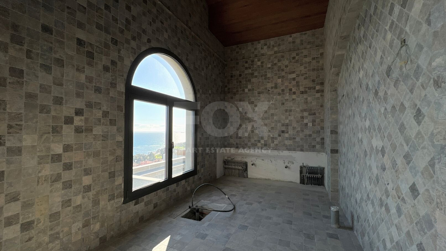 LUXURIOUS FIVE BEDROOMS SEA VIEW VILLA IN AMATHUS AREA, IN LIMASSOL