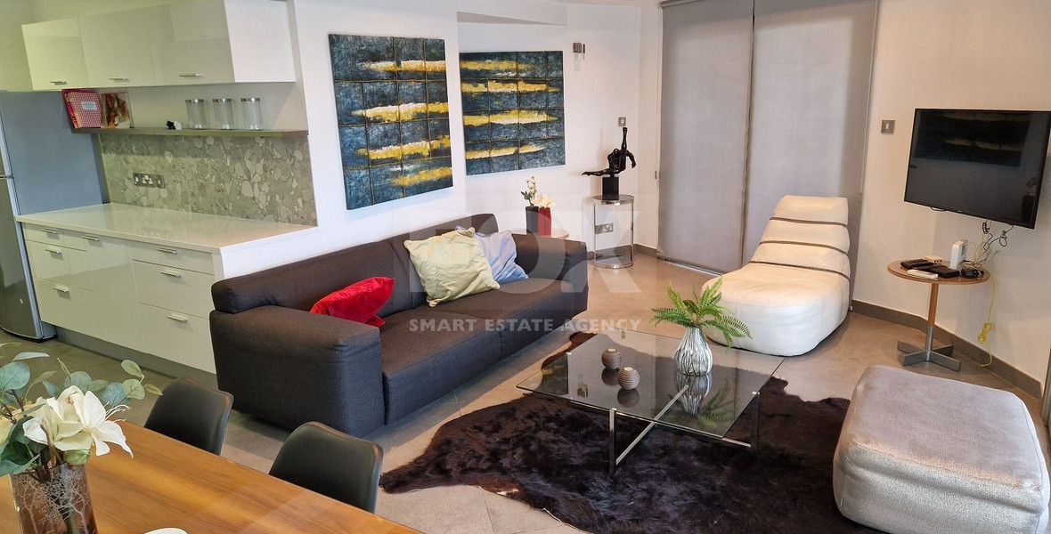 *LUXURIOUS FIRST LINE APARTMENT WITH EXCELLENT SEA VIEW