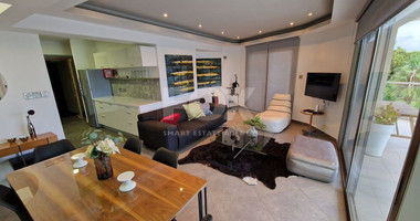 *LUXURIOUS FIRST LINE APARTMENT WITH EXCELLENT SEA VIEW