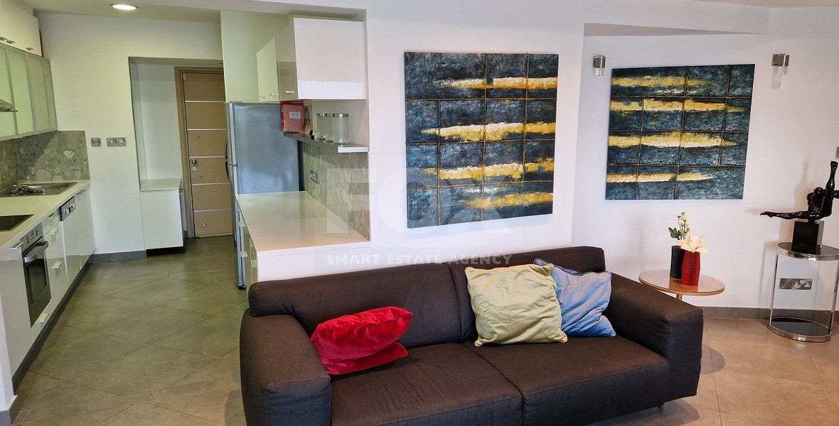 *LUXURIOUS FIRST LINE APARTMENT WITH EXCELLENT SEA VIEW