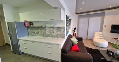 *LUXURIOUS FIRST LINE APARTMENT WITH EXCELLENT SEA VIEW