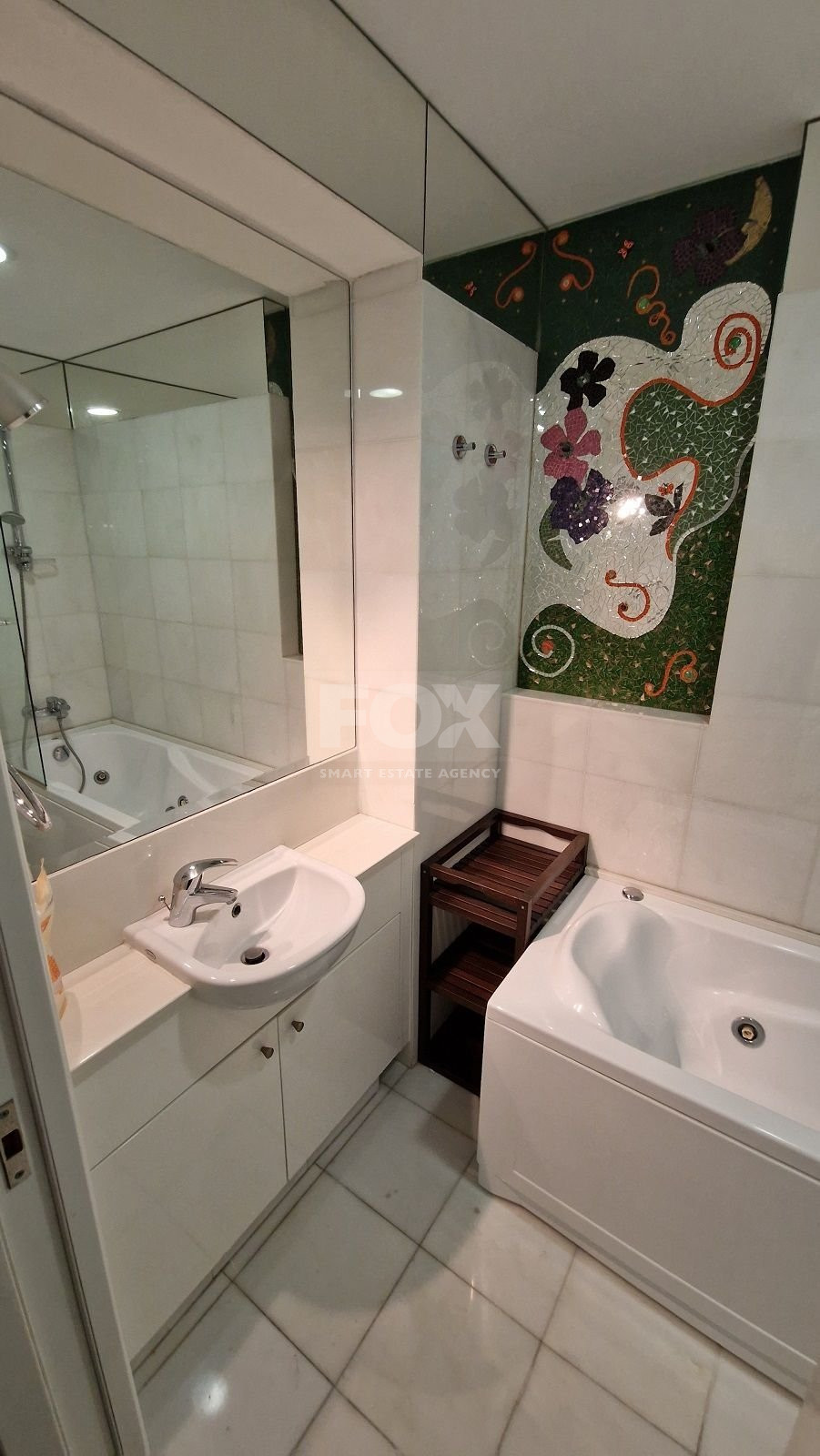 *LUXURIOUS FIRST LINE APARTMENT WITH EXCELLENT SEA VIEW