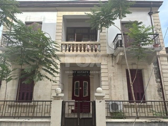 DETACHED BUILDING MIXED USE IN HISTORICAL TOWN LIMASSOL