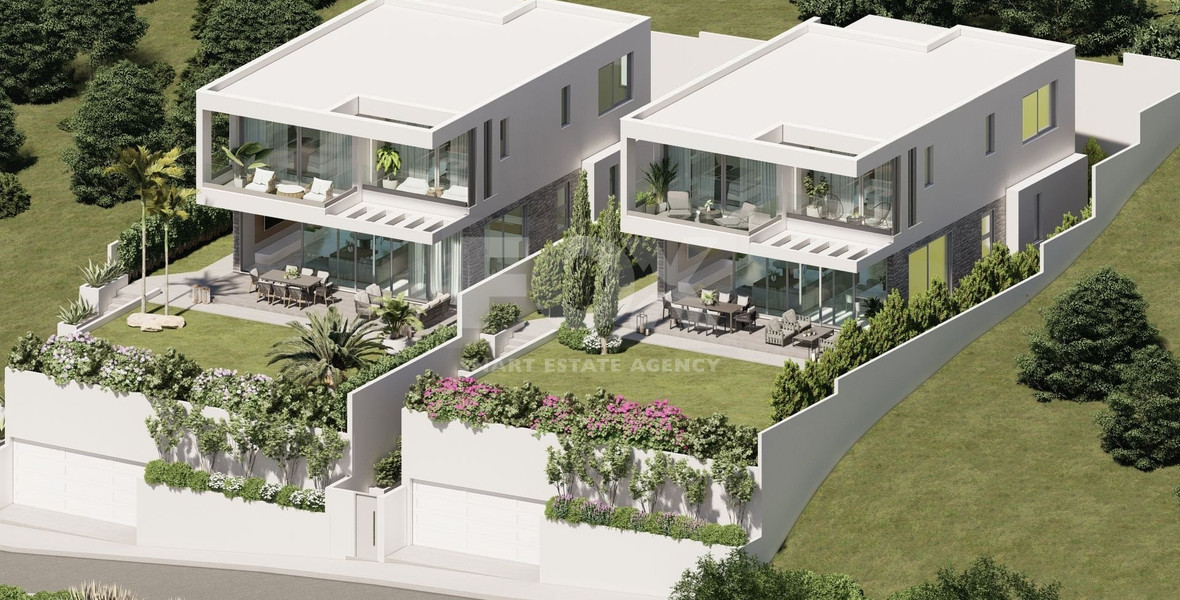 EXCEPTIONAL 4 BEDROOM DETACHED VILLAS WITH SEA  VIEWS