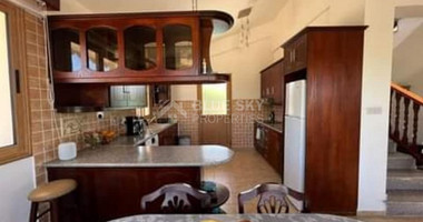 Three-bedroom house in Kato Arodes village in Paphos