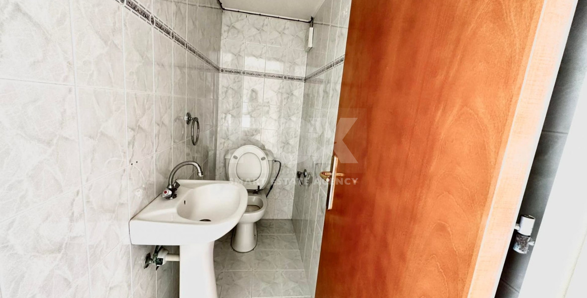 3 bedroom apartment at central location of Paphos