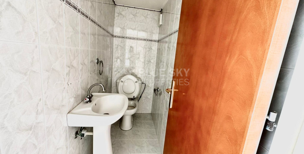 3 bedroom apartment at central location of Paphos