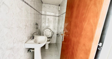 3 bedroom apartment at central location of Paphos