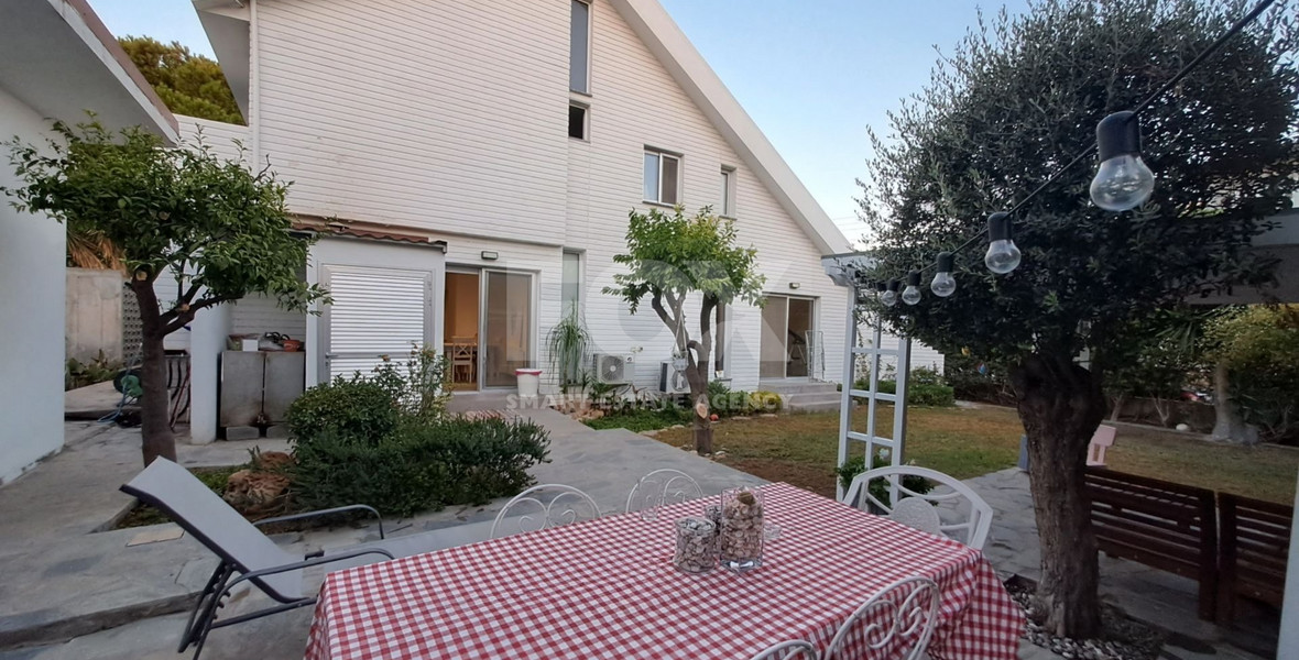 Four  bedroom furnished house with garden in Petrou and Pavlou, Lemesos