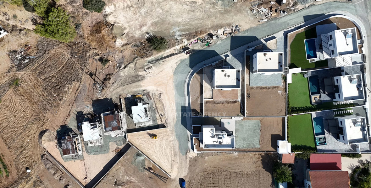 Three Bedroom Detached House in Moni for sale