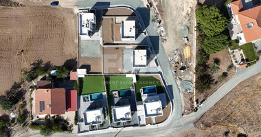 Three Bedroom Detached House in Moni for sale