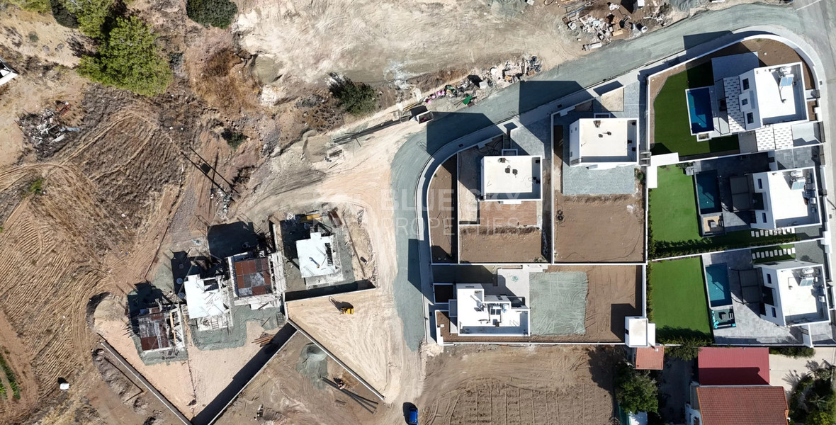 Three Bedroom Detached House in Moni for sale