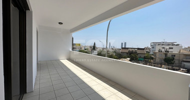 LUXURY APARTMENT OR OFFICE FOR SALE ON SPYROU KYPRIANOU AVENUE