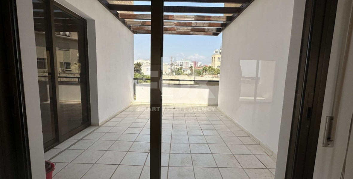 LUXURY APARTMENT OR OFFICE FOR SALE ON SPYROU KYPRIANOU AVENUE