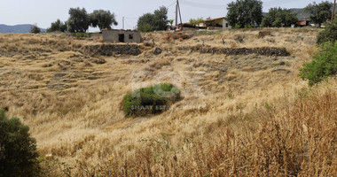 Nice residential land in Pareklisia area