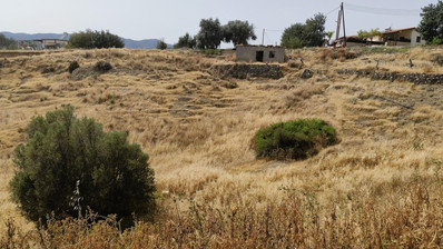 Nice residential land in Pareklisia area