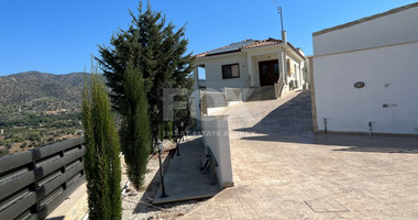 FOUR BEDROOM VILLA PRIVATE SWIMMING POOL