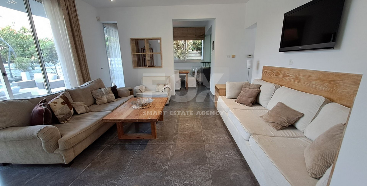 Four bedroom Villa by the sea with Private Pool in Pyrgos, Lemesos