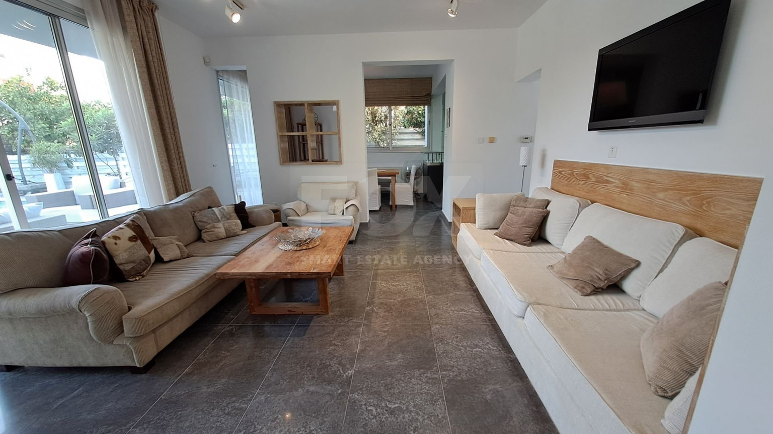Four bedroom Villa by the sea with Private Pool in Pyrgos, Lemesos