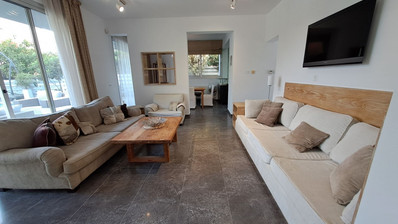 Four bedroom Villa by the sea with Private Pool in Pyrgos, Lemesos