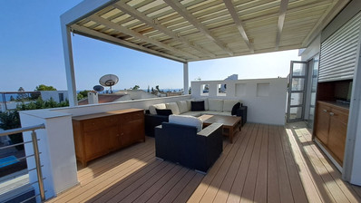 Four bedroom Villa by the sea with Private Pool in Pyrgos, Lemesos
