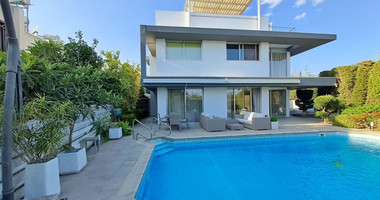 Four bedroom detached Villa on the seafront with private pool in Pyrgos, Lemesos