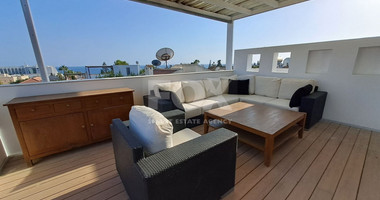 Four bedroom detached Villa on the seafront with private pool in Pyrgos, Lemesos