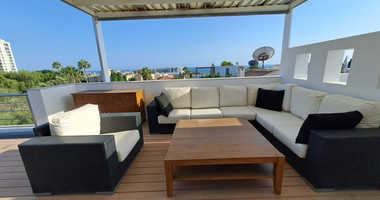 Four bedroom detached Villa on the seafront with private pool in Pyrgos, Lemesos