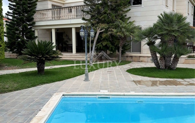 Stunning 6- bedroom Villa in Tala, Paphos