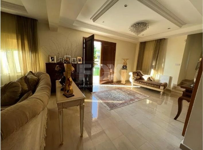 Stunning 6- bedroom Villa in Tala, Paphos