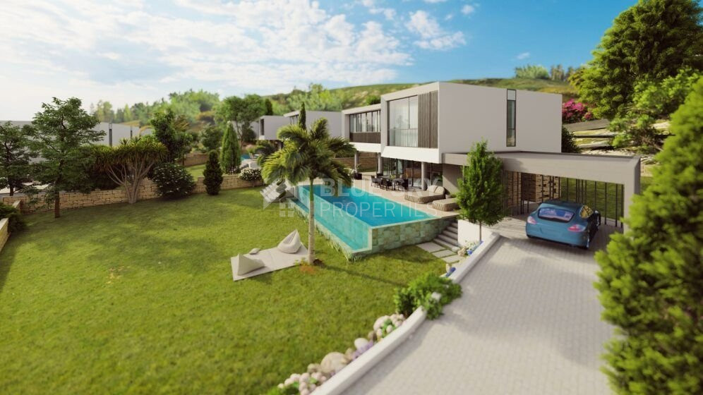 Three bedroom detached villa in peyia