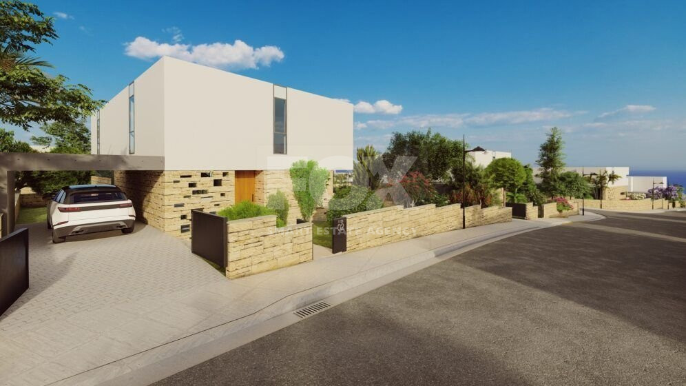 Three bedroom luxury villa in peyia