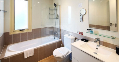 Investment opportunity in Universal area