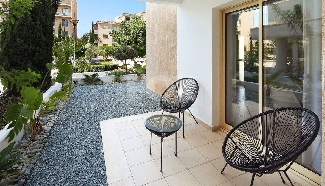 Investment opportunity in Universal area