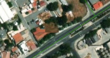 COMMERCIAL PLOT ON MAIN COMMERICAL AVENUE