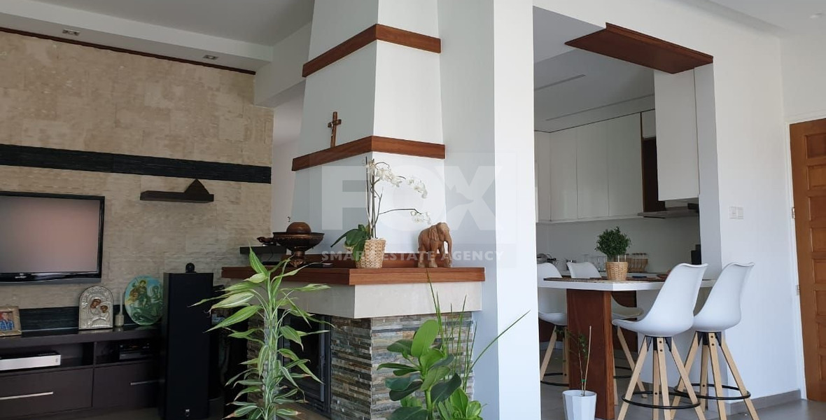 TOP FLOOR LUXURIOUS THREE BEDROOM APARTMENT AGIOS NICHOLAS