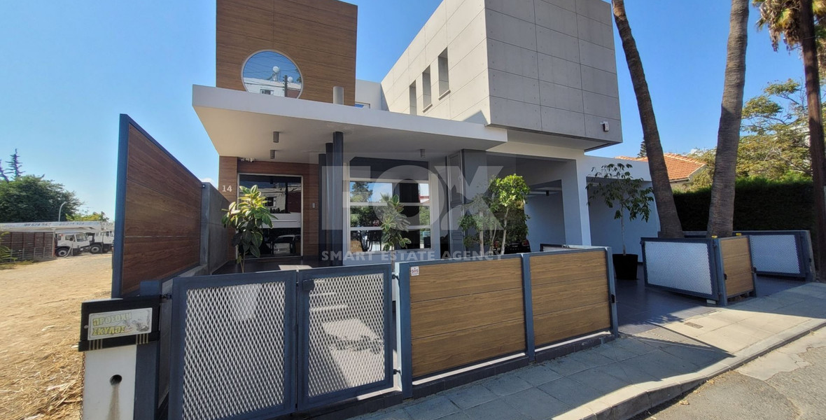 Luxury-Spacious-Modern Design Four Bedroom Detached House With Pool