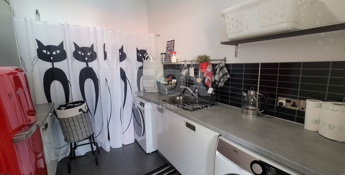 Luxury-Spacious-Modern Design Four Bedroom Detached House With Pool