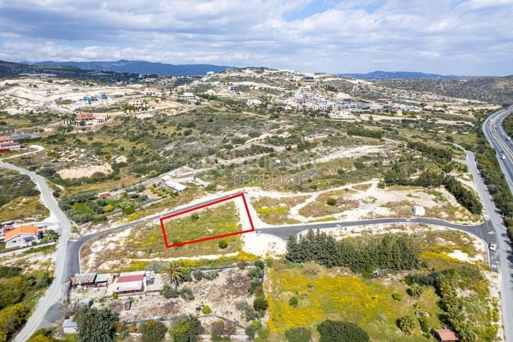 Plot under division in Agios Tychonas, Limassol