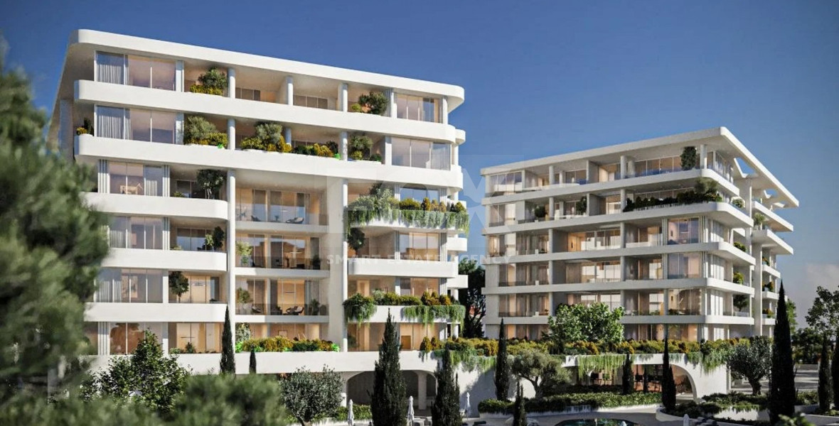 Three bedroom deluxe apartment on the fifth floor of a luxury complex in Kato Paphos for sale