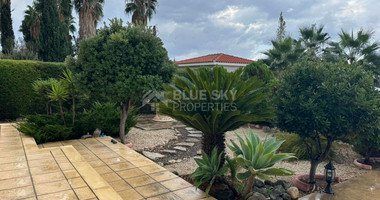 Beautiful three Bedroom Villa in Coral Bay, Paphos