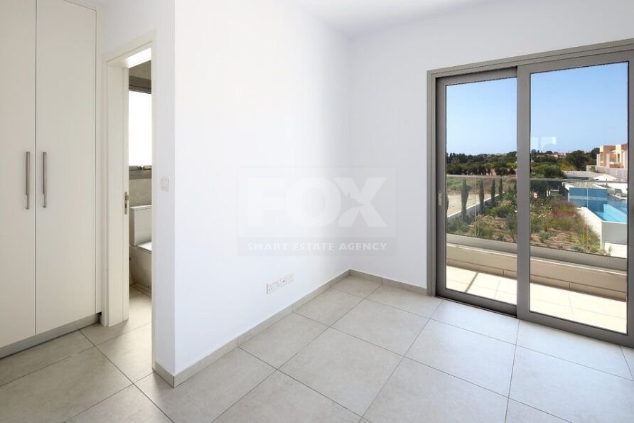 Two bedroom modern style apartment in Geroskipou