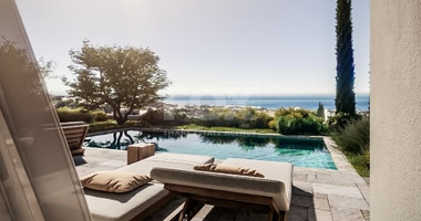 Three bedroom luxury villa with sea view in Peyia village .