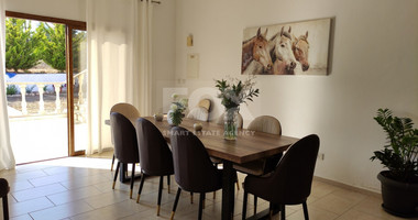 3 Bedroom luxury villa in Mesogi Paphos Cyprus