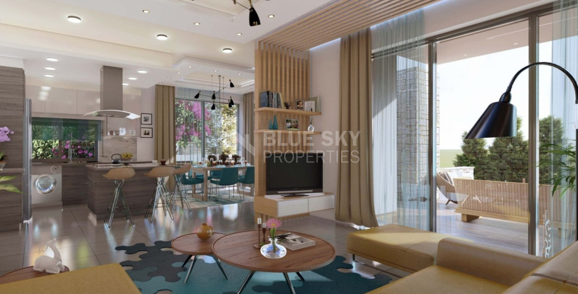 Five bedroom luxury villa with an extra bedroom at the basement near the sea in Chloraka