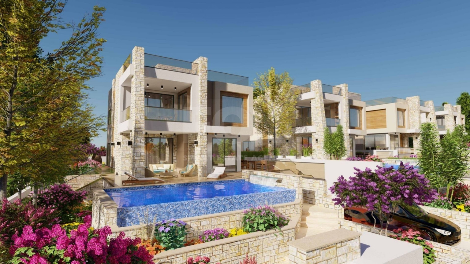 Four bedroom luxury villa with an extra bedroom at basement by the sea,  in Chloraka
